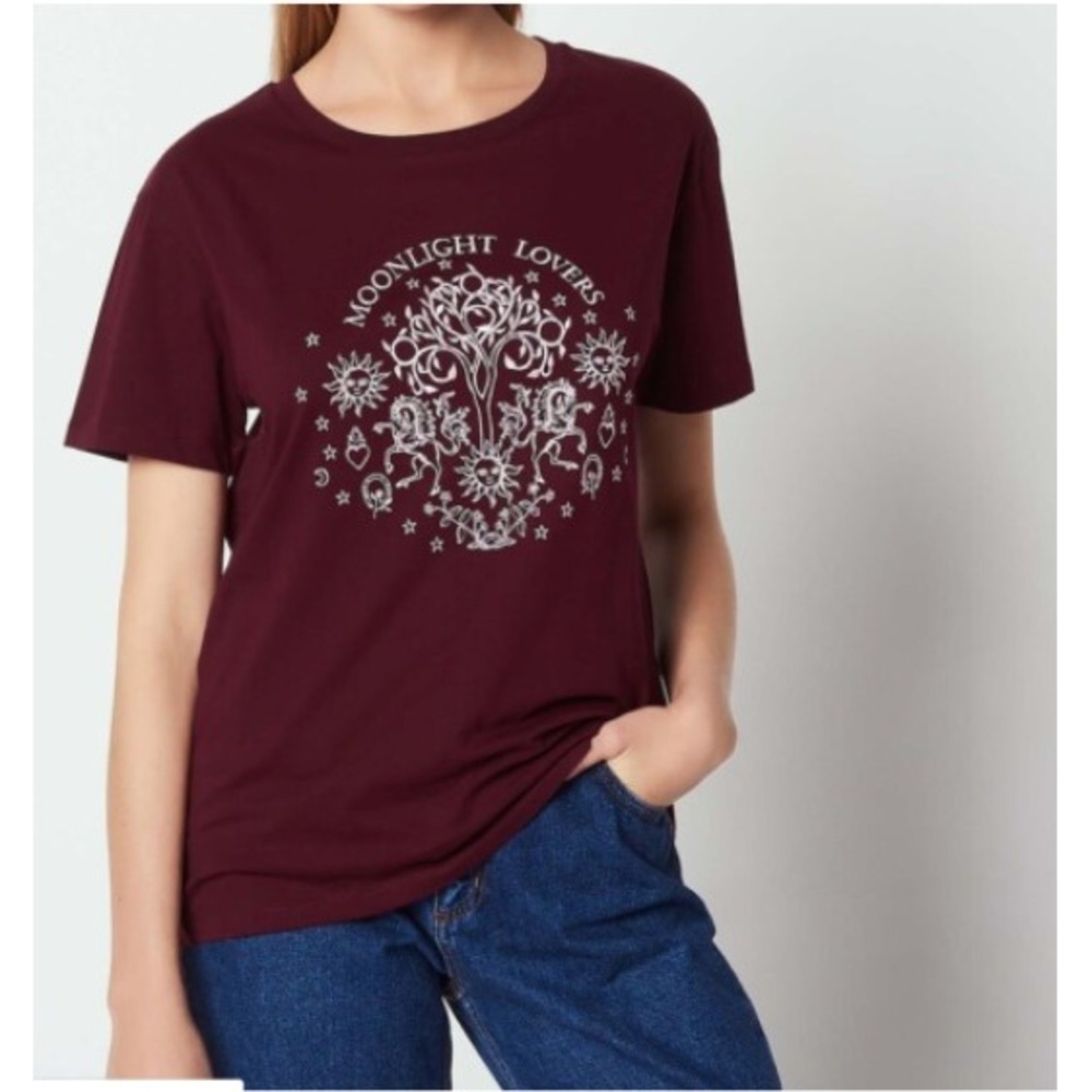 Sandro Paris Moonlight Lovers Graphic T-Shirt Burgundy Embroidered Cotton 2